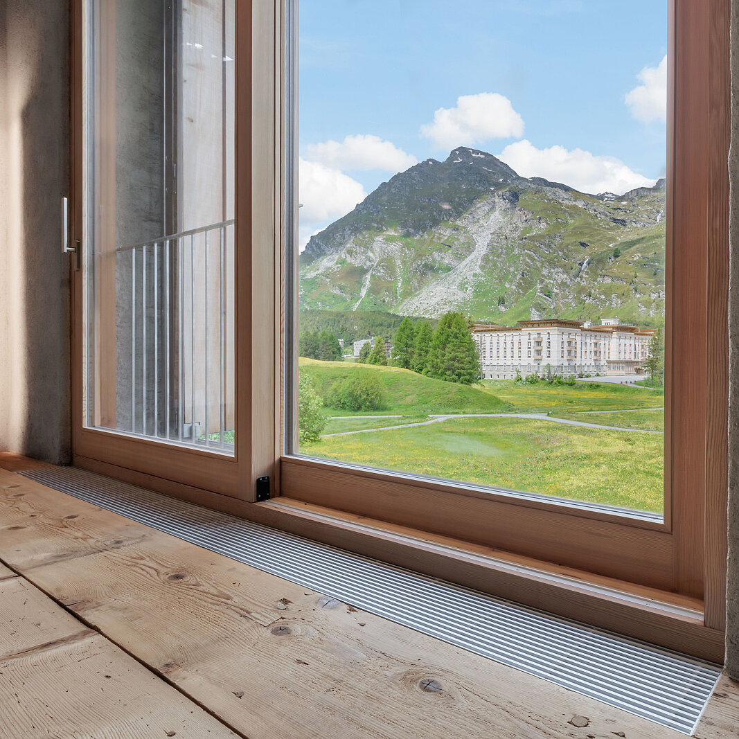 Wohnhaus Maloja, Referenzobjekt mit Zehnder Terraline Neo und Zehnder Subway