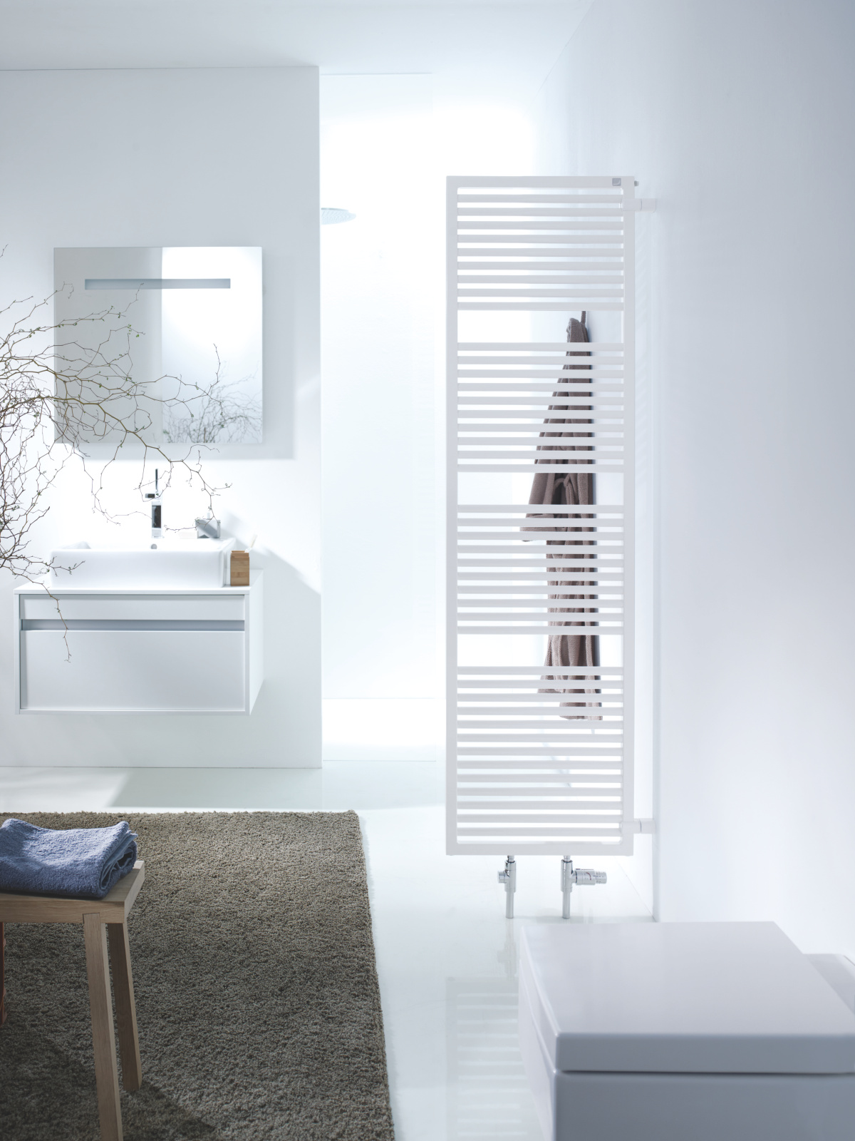 Zehnder_RAD_Universal-HY_room divider Rendering Zehnder Universal Decorative radiator Front view