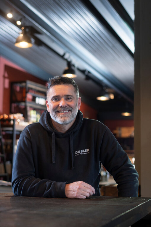 Kontakt für Fragen Zehnder ZFP, RHC, CP, Ceiling Panel, Zehnder, Reference