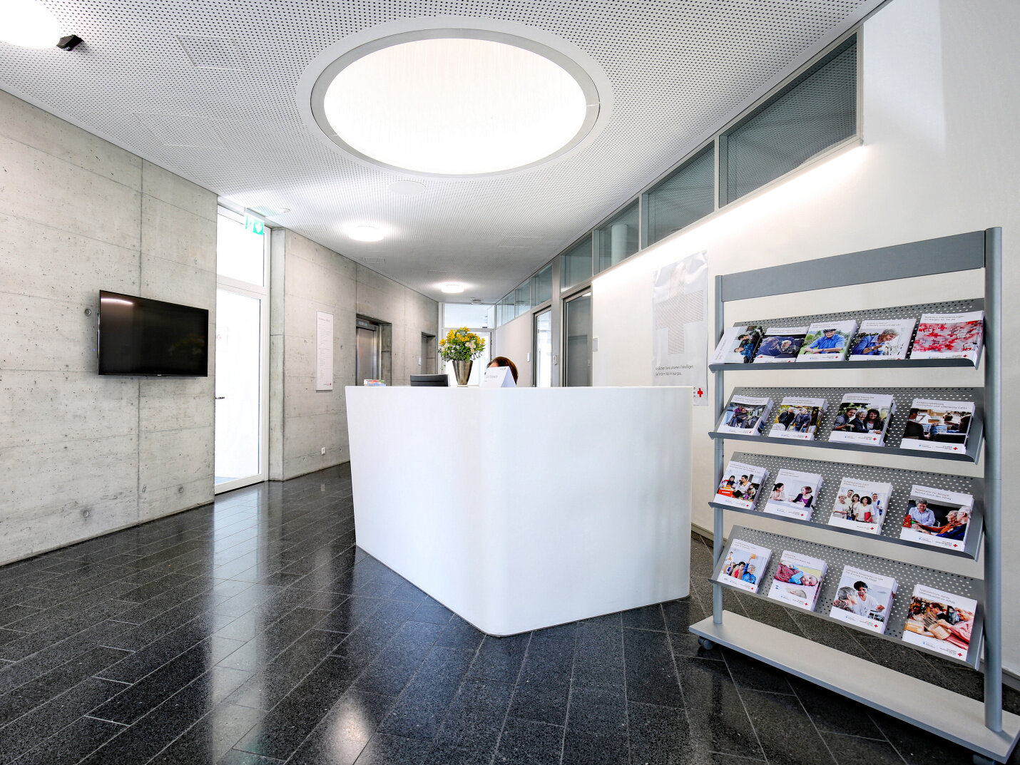 area reception aarau luce luminosa a soffitto