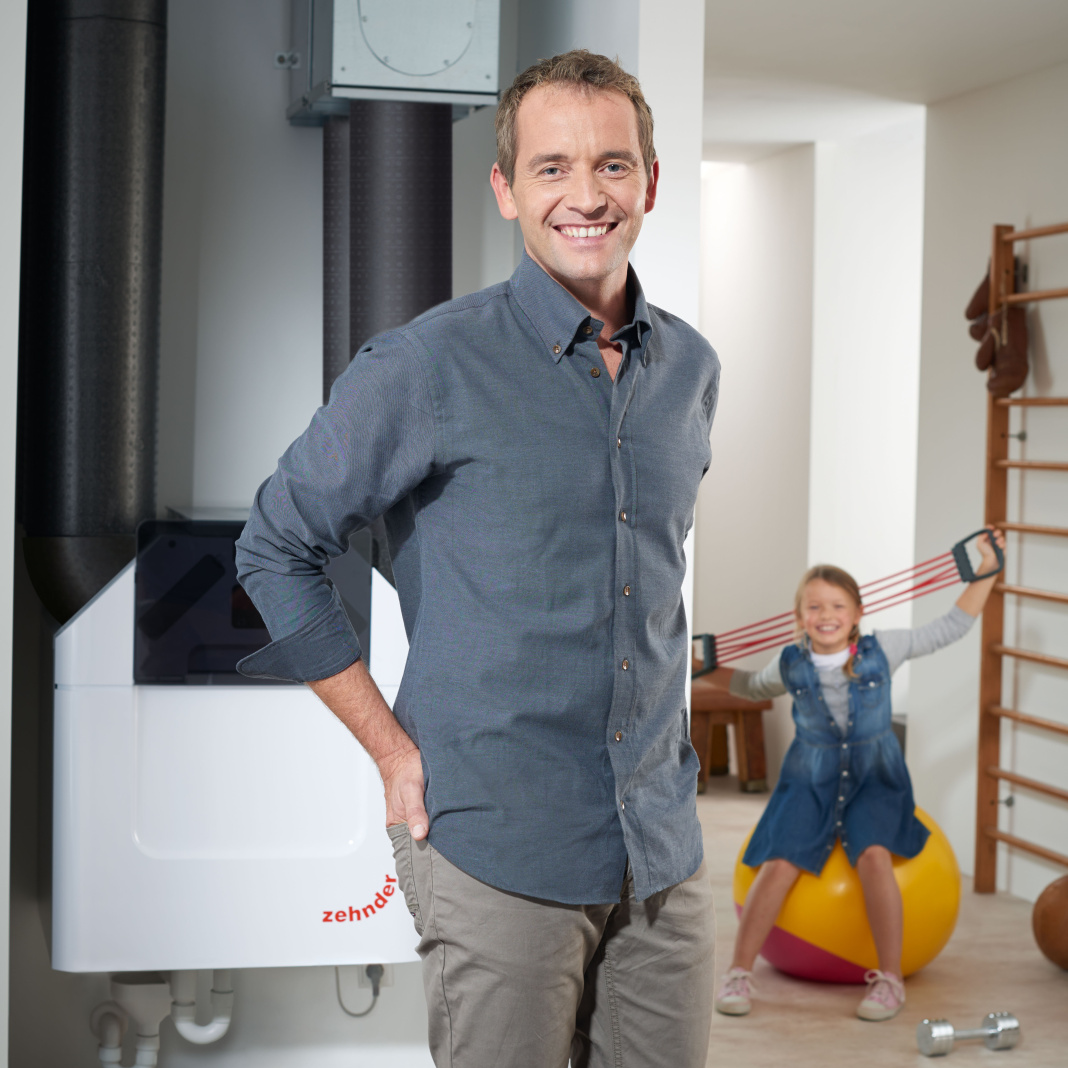 Rendering Zehnder ComfoAir Q450 TR Comfortable indoor ventilation Angled view