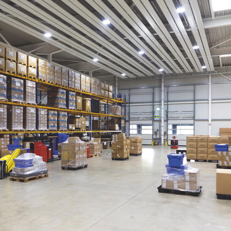 Halle industrielle zehnder panneaux rayonnants de plafond