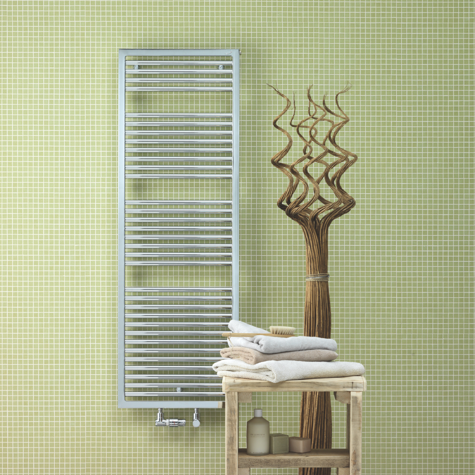 Rendering Zehnder Universal Decorative radiator Front view