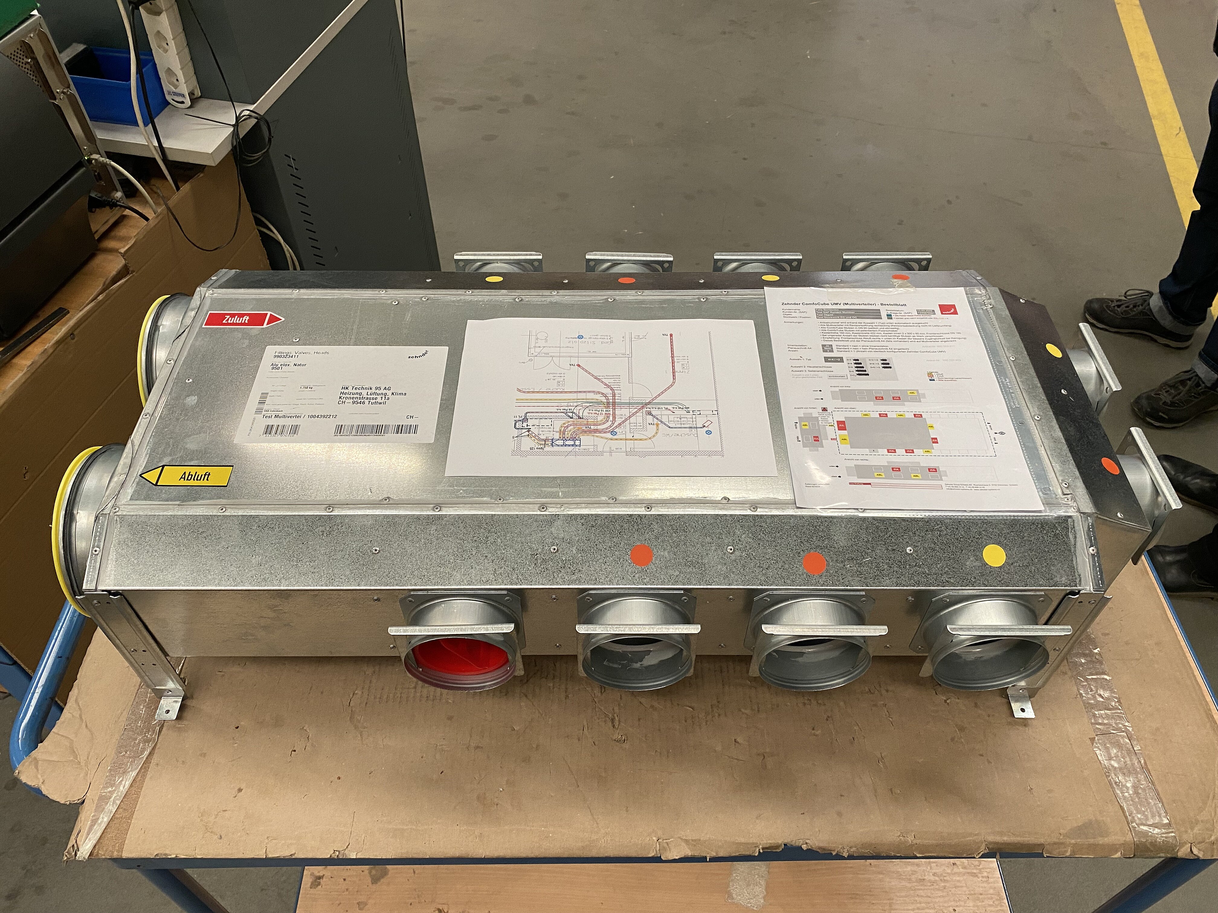 Zehnder ComfoCube UMV bereits zur Auslieferung.