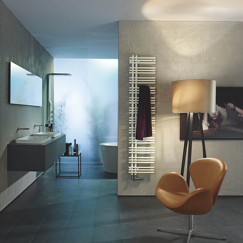 [Translate to Deutsch:] Badheizkörper Zehnder Yucca Asym