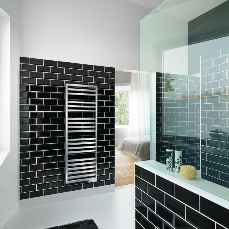 Zehnder_RAD_Quaro-Spa-EL_RU_Chrom_Milieu_print+web Rendering Zehnder Quaro Spa Decorative radiator