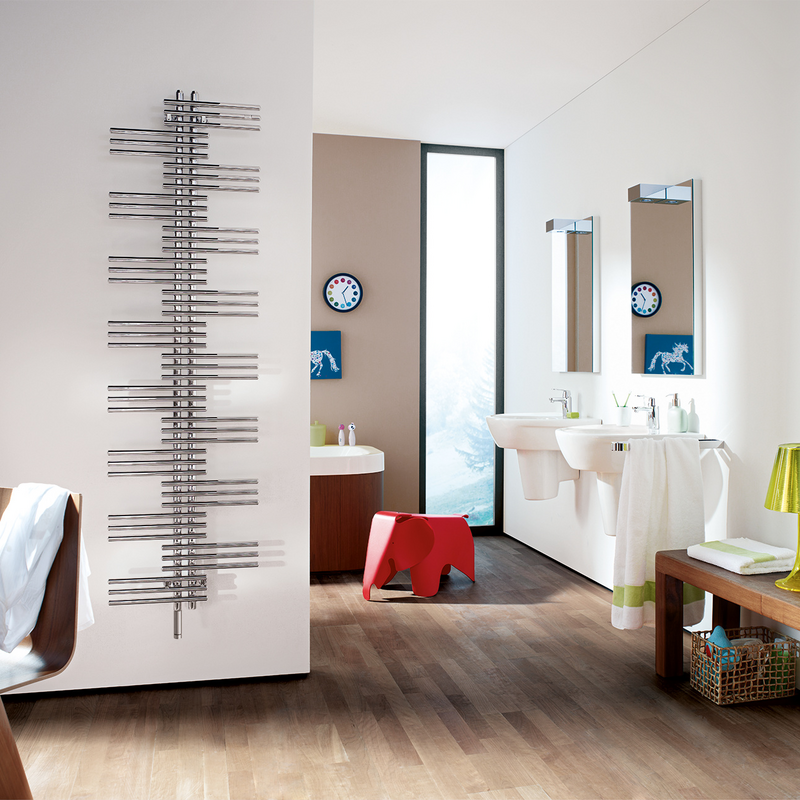 Zehnder_RAD_Yucca-EL_WIVAR_1800_chrome_bath1_family_02_Original_print+web Cut-Out Zehnder Yucca Decorative radiator