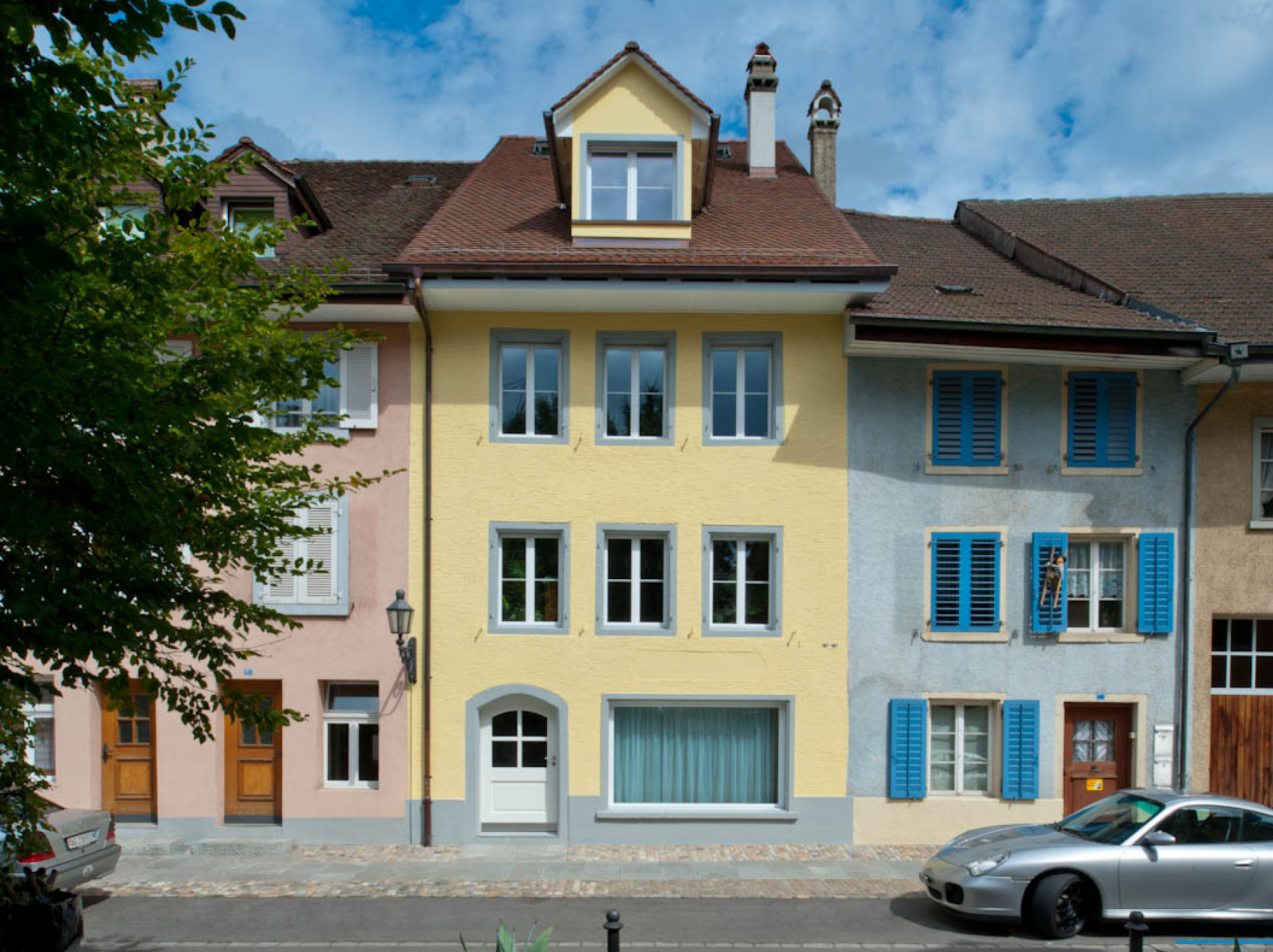 Aussenansicht Stadthaus an der Reuss